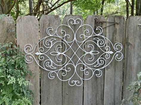 White Metal Outdoor Decor 